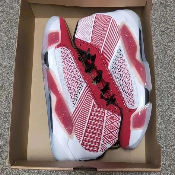 Air Jordan XXXVIII Celebration Sneakers - Picture 9 of 10